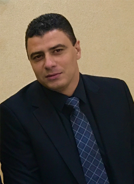 F. Moukhliss